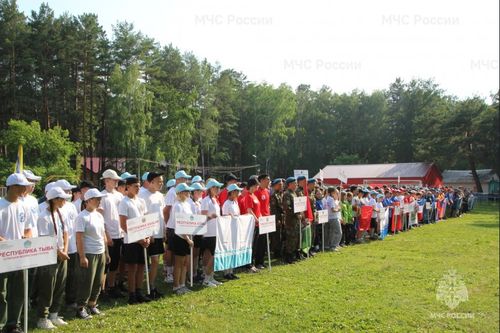 Юные спасатели Тувы прошли «Школу безопасности» в Новосибирской области