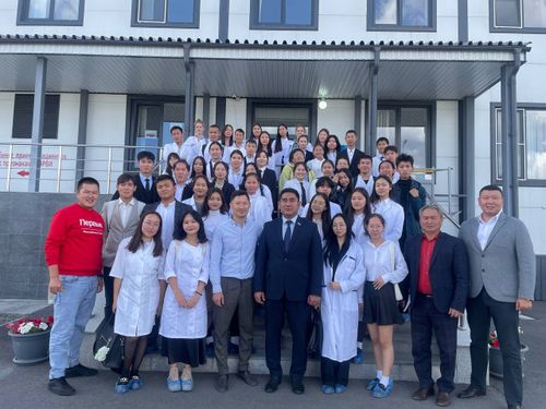 В Консультативно-диагностическом центре г. Кызыла прошел урок, посвященный выбору профессии