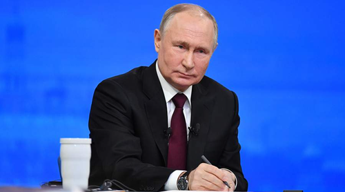 Более 1 млн обращений от россиян поступило к прямой линии с Путиным