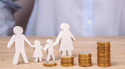 С 2024 года родители продолжат получать пособие по уходу заребенком до полутора лет при досрочном выходе на работу