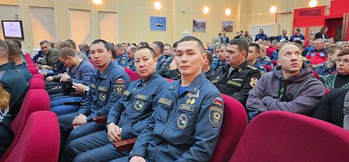 Спасатели из Тувы стали участниками международной конференции «Русский лёд – 2024»
