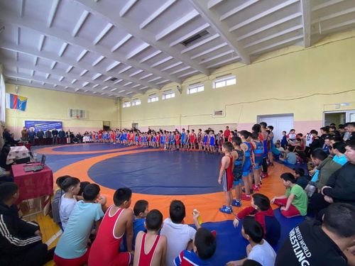 В Шагонаре прошли соревнования по вольной борьбе в честь погибшего на СВО бойца