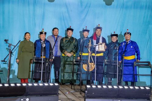 На озере Торе-Холь прошел конкурс «Эрзин-Бажы Эзир-Уям»