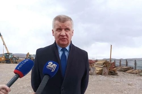 Россияның чырыдыышкын сайыдының оралакчызы Андрей Николаев Кызылдың өөредилге объектилеринге четкен