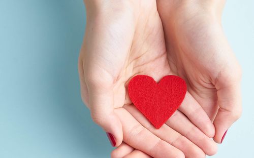 В Туве продолжается прием заявок на Госпремию «Буянныг чурек» - «Доброе сердце»