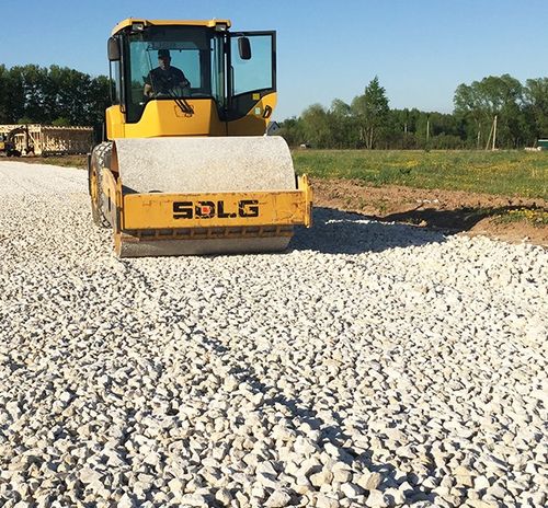 В Тандинском районе ремонтируют сложные участки дорог