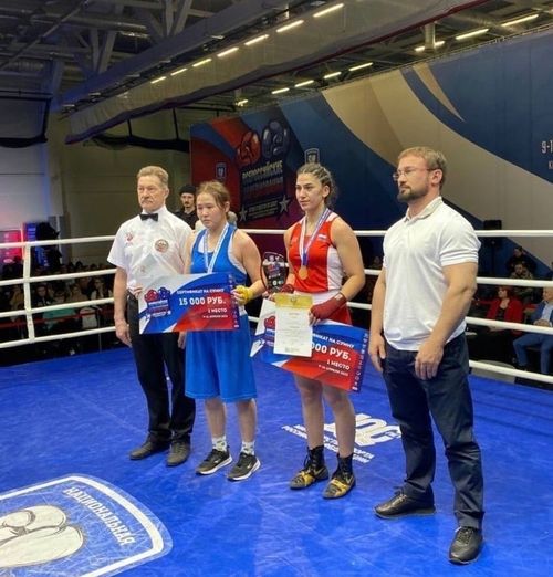Бузурел Ховалыг - серебряный призёр чемпионата России по боксу среди студентов