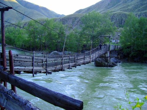 Туда, куда манит Тува: Мост жизни