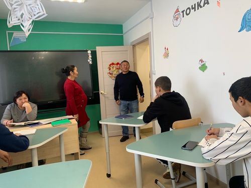 Министр финансов Тувы Орлан Достай проинспектировал Овюрский район