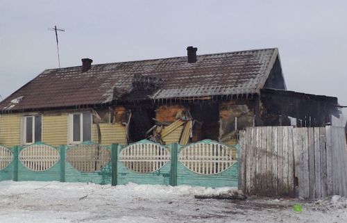В Туве девочка спасла сестер, но потеряла мать на пожаре