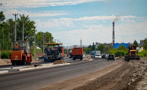 Владислав Ховалыг: «Благодаря нацпроекту «Инфраструктура для жизни» продолжаем реконструировать и ремонтировать наши дороги»