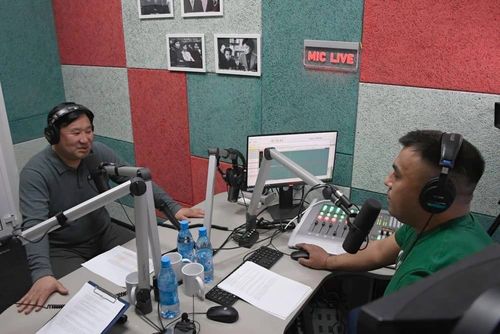 Глава Тувы поздравил работников отраслей связи с профессиональным праздником