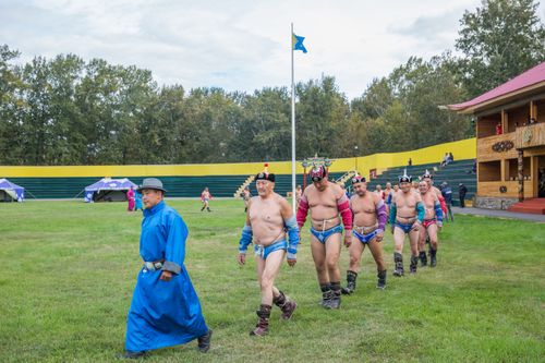 В День города Кызыла состоятся турниры по национальной борьбе хуреш