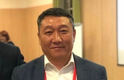 Аяс Баян рассказал о ситуации с продажей валюты в банках РФ