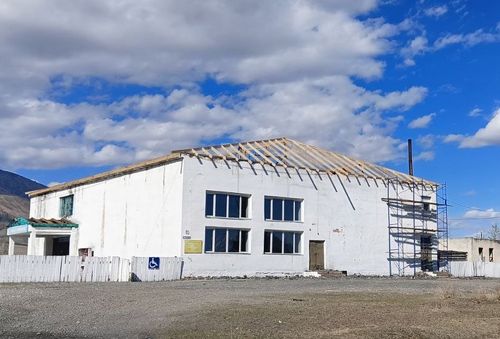 Бора-Тайга суурда культура бажыңын национал төлевилел боттандырылгазы-биле чаартып турар