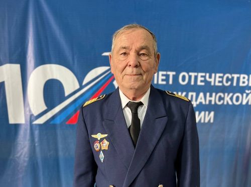 Небо покоряется лишь упорным