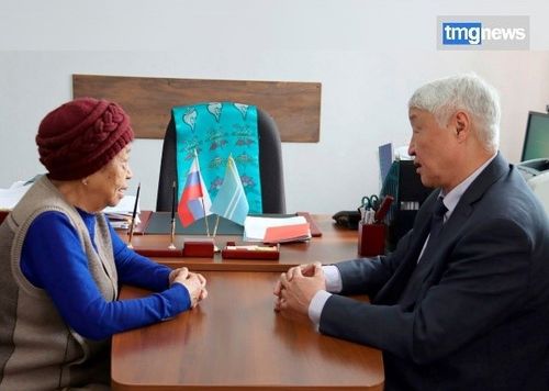 Дээди Хуралдың Даргазы Күш-ажылдың маадыры-биле ужурашкан