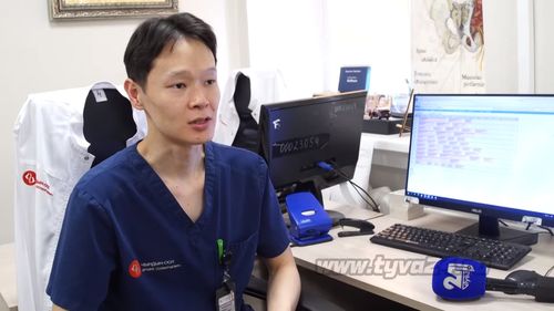 Врачи из Тувы делают успехи в Сибири: травматолог-ортопед оказывает помощь жителям Новосибирска