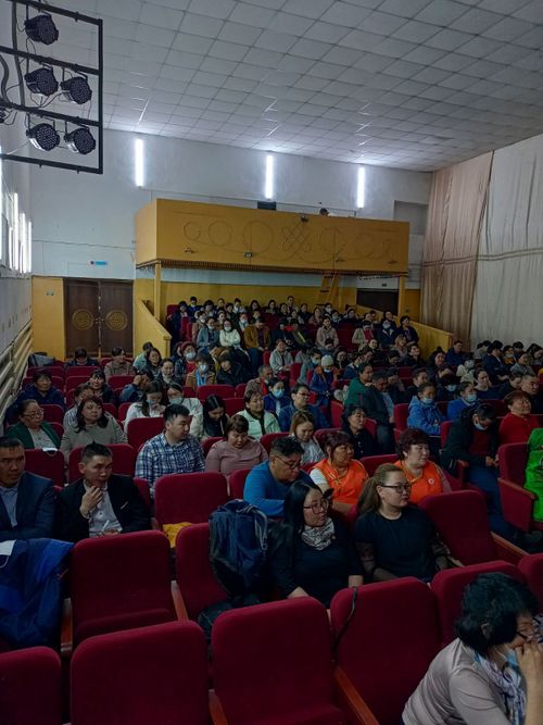 Минтруд рассказал жителям Тес-Хемского района о работе правительства Тувы за 2021 год