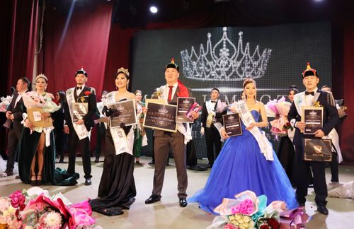 В Кызыле прошел конкурс красоты и мужества «Мисс и Мистер здравоохранения -2023»