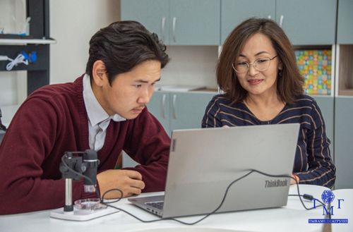 В школах Тувы открылись 16 новых центров «Точка роста»