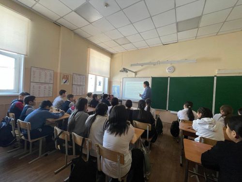 Школьникам Тувы рассказывают о работе ЖКХ республики