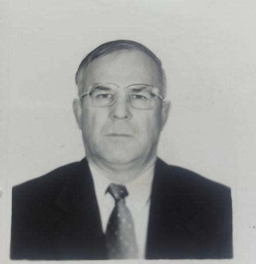 С глубоким прискорбием извещаем, что на 76 году жизни после не продолжительной болезни скончался наш любимый папа, дедушка, Тарасов Юрий Иванович .