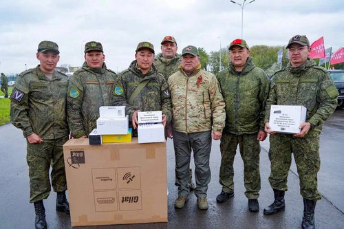 Военнослужащим из Тувы, участвующим в СВО, переданы технические средства