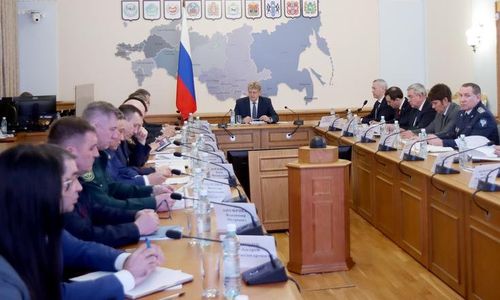 Полпред: «Более чем на 50% снизился среднемесячный объём сомнительных финансовых операций с использованием карт, вовлеченных в дропперство подростков»