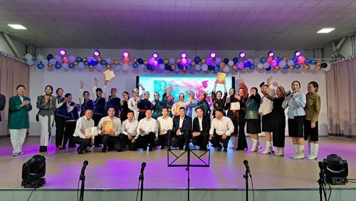 В микрорайоне Спутник прошел конкурс художественной самодеятельности «Душа поет, душа танцует»