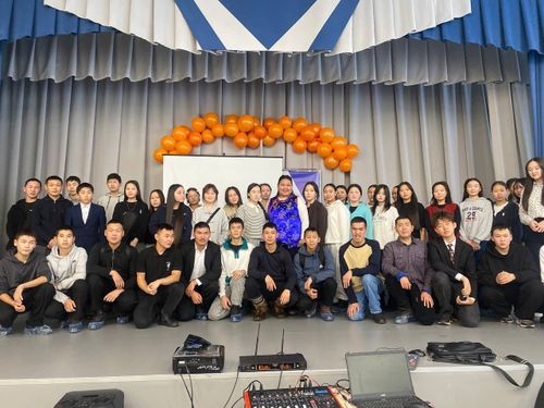 В Чадане прошел семинар по грантам и волонтерству для молодежи