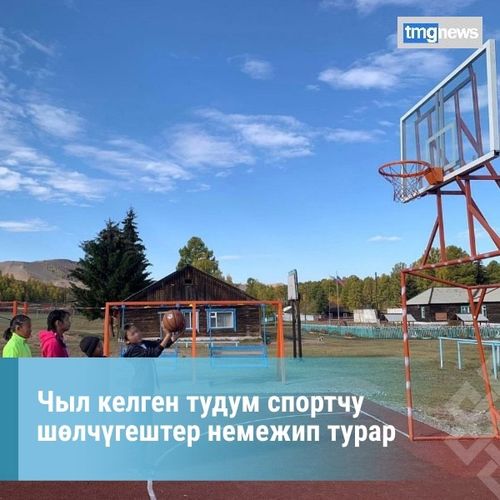 Чыл келген тудум спортчу шөлчүгештер немежип турар