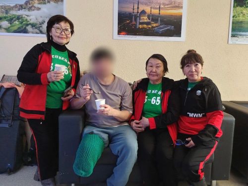 Волонтеры из Тувы навестили бойцов в госпитале Московской области