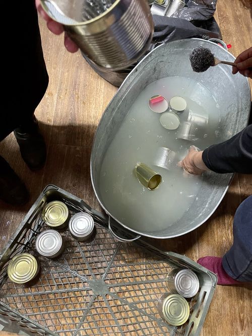 Ветераны Кызыла изготавливают свечи для бойцов СВО