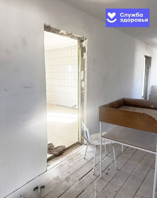 В рамках национального проекта «Здравоохранение» и Народной программы продолжается капитальный ремонт здания ФАПа в селе Холь-Ожу Тес-Хемского района