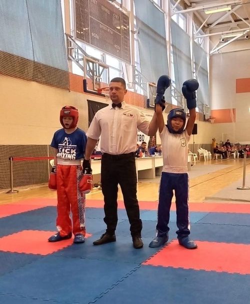 Спортсмены Тувы завоевали 8 золотых медалей в чемпионате России по кикбоксингу