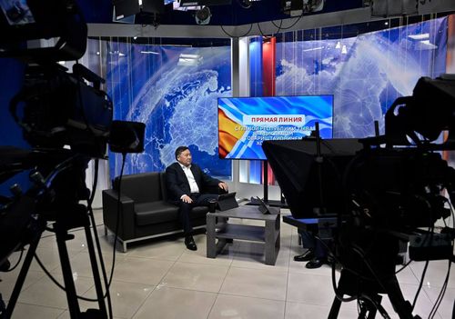 Глава Тувы поручил разобраться с проблемами, озвученными на прямой линии