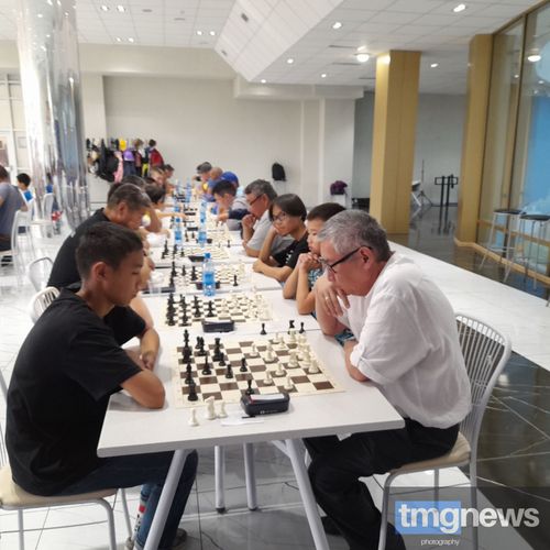 В Туве продолжается республиканский турнир по шахматам