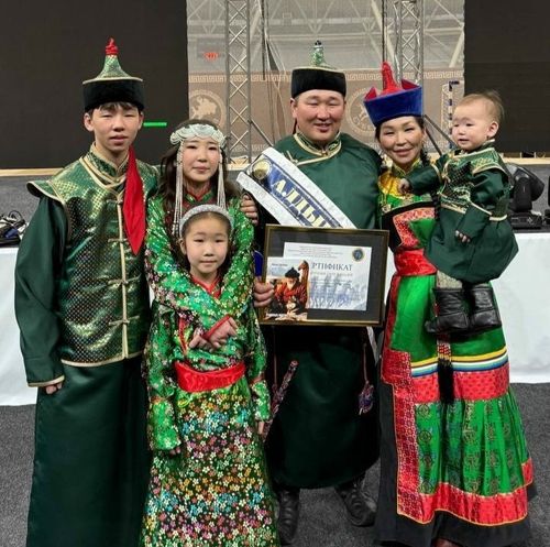 Тываның тергиин адазы – Сүт-Хөлден Артыш Донгак