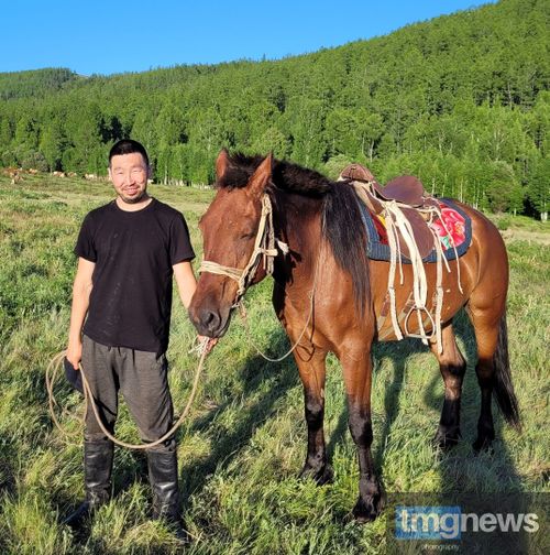 Ай-Чүрек Сат биле Долаана Конгарның Каскан-Сугда чайлаа