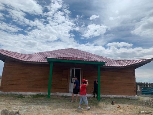 Жители Эрзинского района самостоятельно строят школу для хуураков