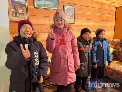 Голевская ГРК дарит тепло детям Тоджи