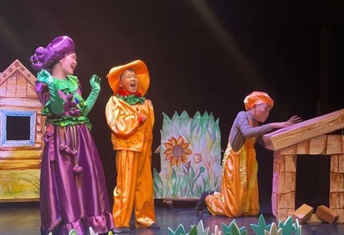 В республике успешно функционируют 152 школьных театра — реализуются новые проекты и оборудование