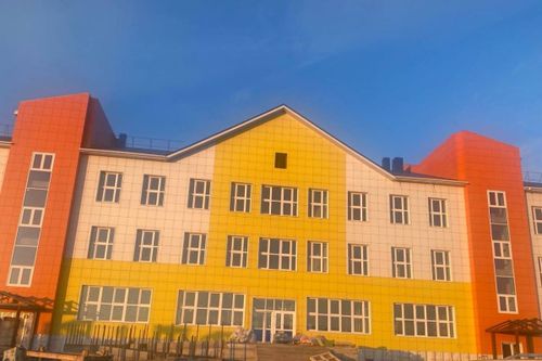 Партийный десант: единороссы Тандинского района проверили строительство школы в селе Балгазын