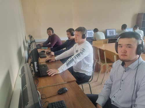 Студенты ТувГУ помогают следить за порядком на ГИА-2026: от онлайн-мониторинга до работы в районах