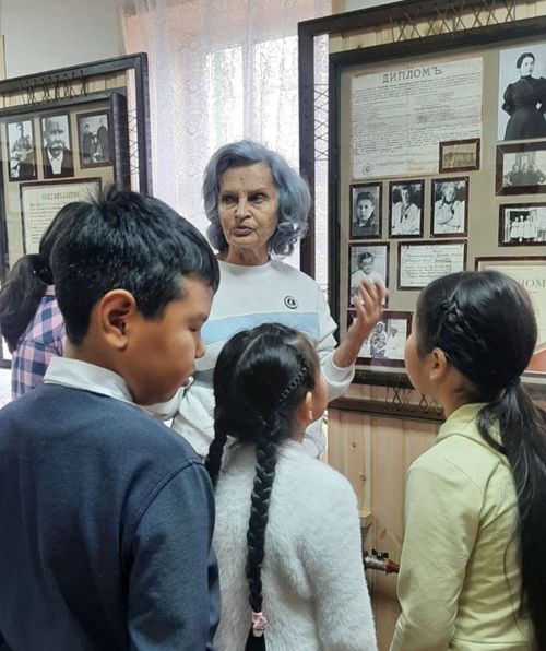 Сафьяновтар аттыг музейниң аалчылары – Аржаан школазының өөреникчилери