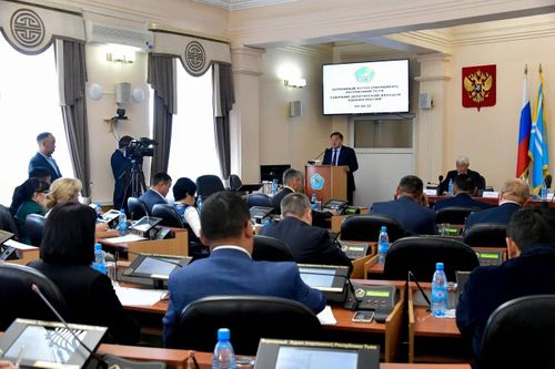 Глава Тувы поздравил парламентариев республики с победой на муниципальных выборах