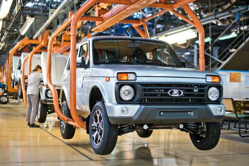 «Автоваз» запустит в IV квартале производство Lada Niva с подушками безопасности