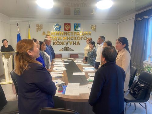 В Тоджинском районе состоялась первая организационная сессия фракции Партии «ЕДИНАЯ РОССИЯ» седьмого созыва