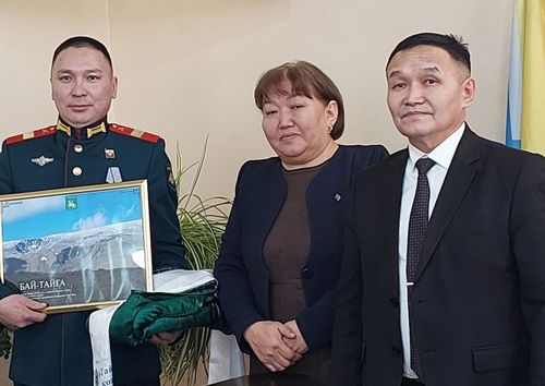 Азият Кужугет – Бай-Тайга кожууннуң база бир маадыры